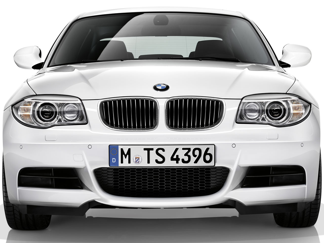 BMW 1シリーズ クーペ 2008年モデル 120i Coupeの価格・性能・装備