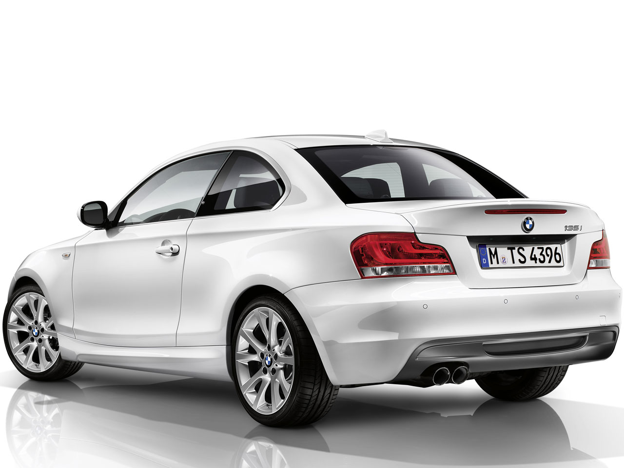 BMW 1シリーズ クーペ 2008年モデル 120i Coupeの価格・性能・装備