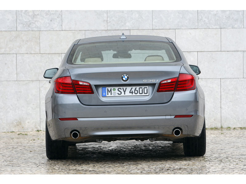 BMW 5シリーズ セダン 2010年モデル 528i M Sport Packageの価格・性能 