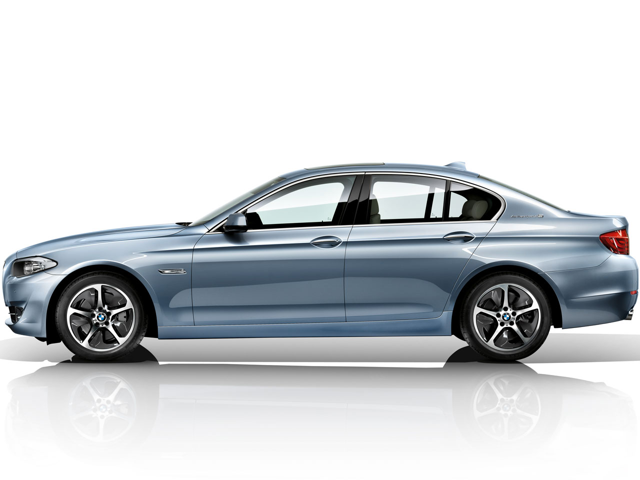 Bmw 5シリーズ セダン 10年モデル 523d Celebration Edition Baronの価格 性能 装備 オプション 16年4月29日発売 価格 Com