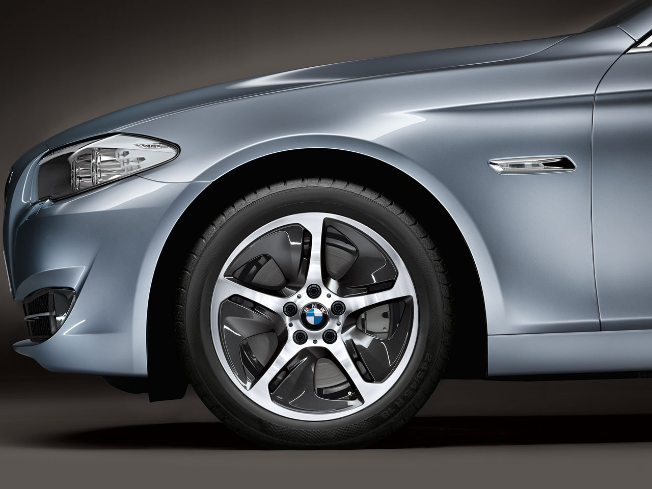 BMW 5シリーズ セダン 2010年モデル 528i M Sportの価格・性能・装備