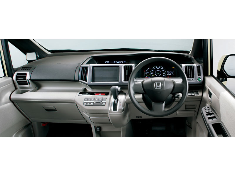 ホンダ ステップワゴン 2009年モデル G インターナビEセレクション 4WD