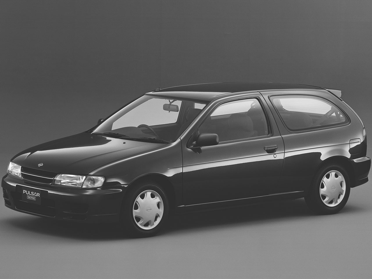 日産 パルサーセリエ 1995年モデル 新車画像