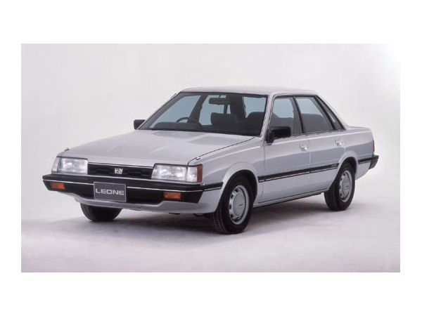 スバル レオーネ 1989年モデル 新車画像