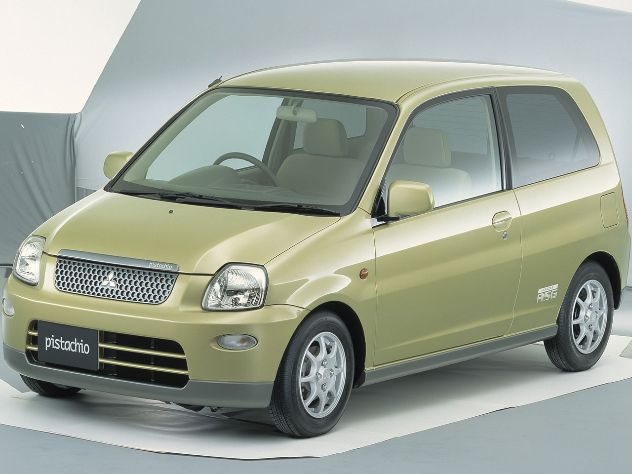 三菱 ピスタチオ 1999年モデル 新車画像