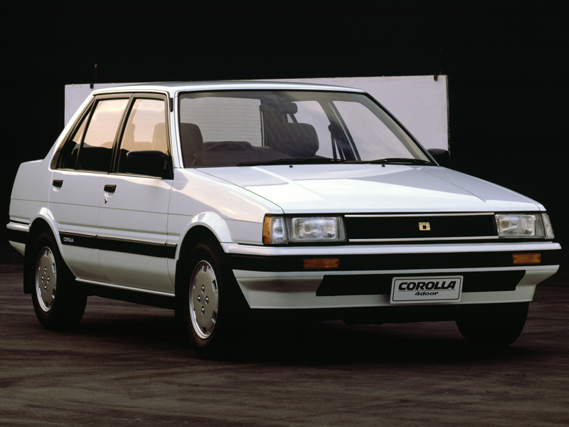 トヨタ カローラ 1983年モデル 新車画像