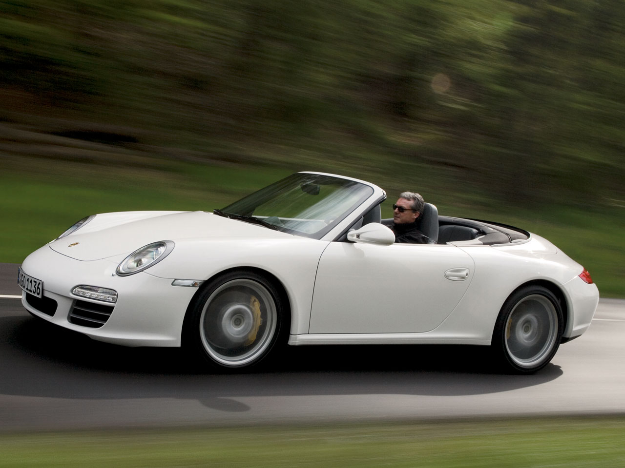 ポルシェ 911カレラ カブリオレ 2004年モデル 4S カブリオレの価格