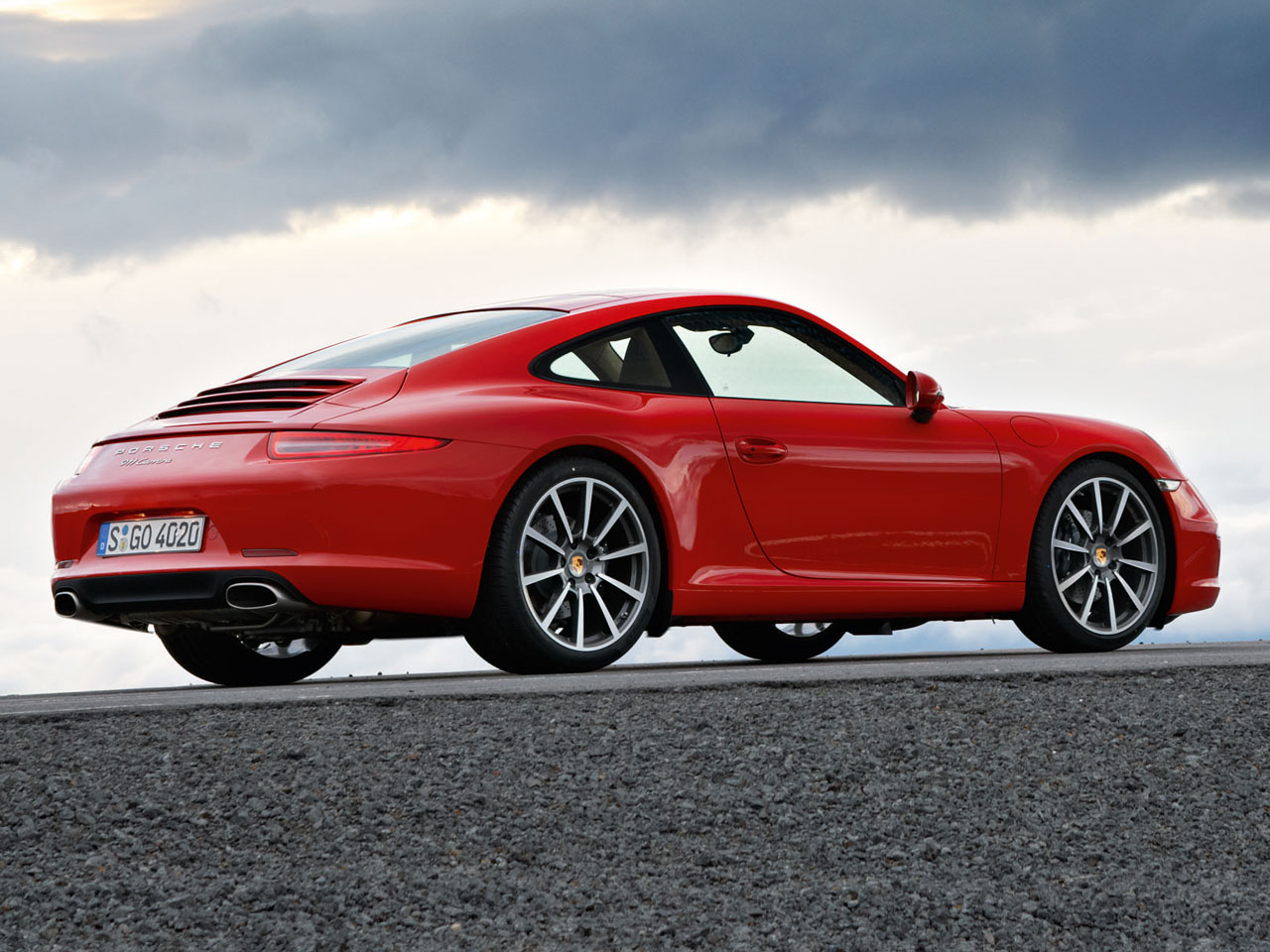 ポルシェ 911カレラ 2011年モデル GTSの価格・性能・装備