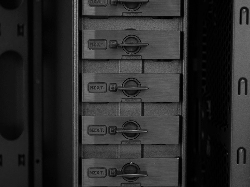 Source 210 Elite [�u���b�N]