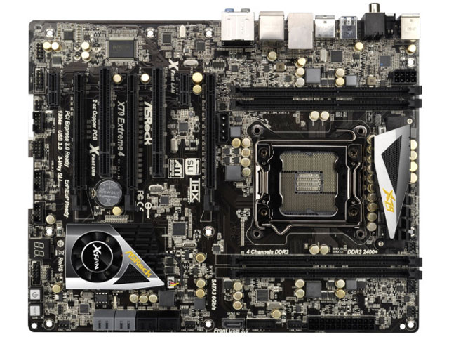 X79 Extreme4 �̐��i�摜