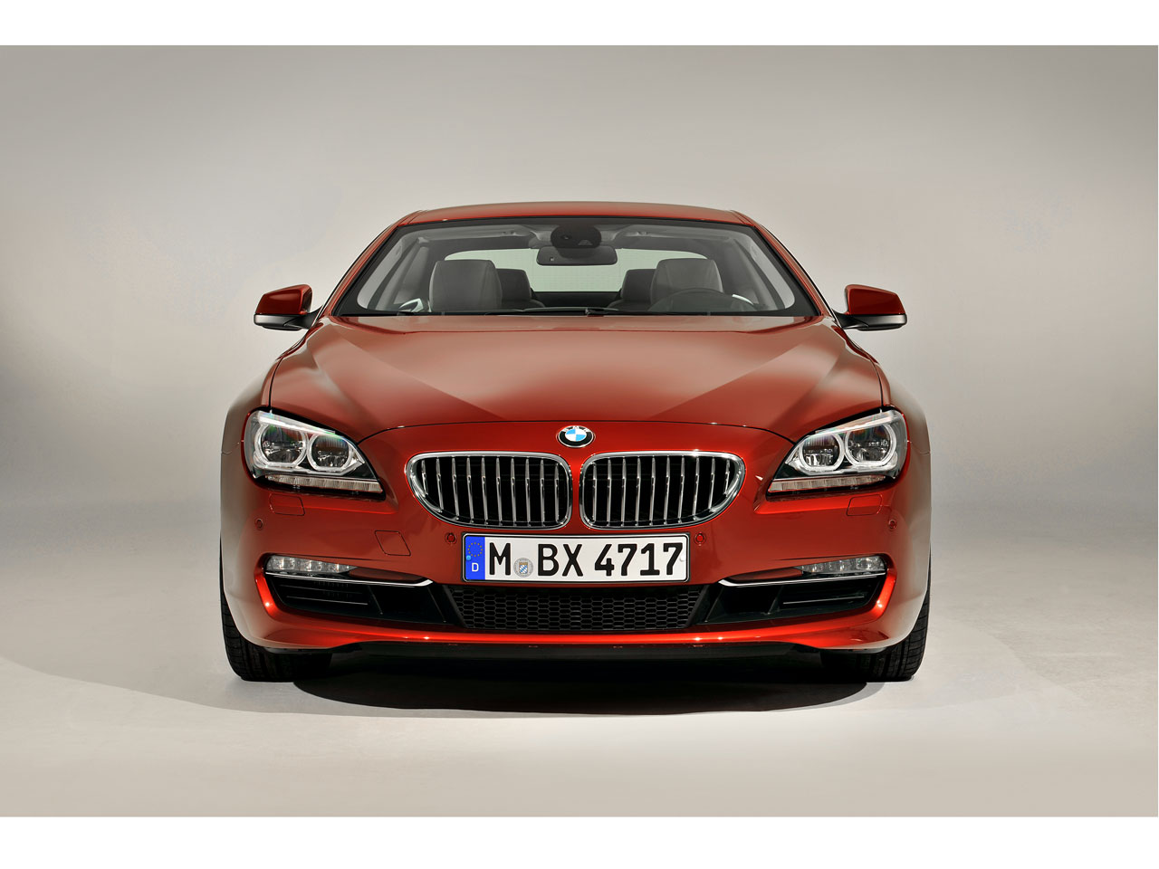 BMW 6series グランクーペ 1/18モデル Amazon.co.jp: ディーラー特注 1/18 6 Series Gran Coupe