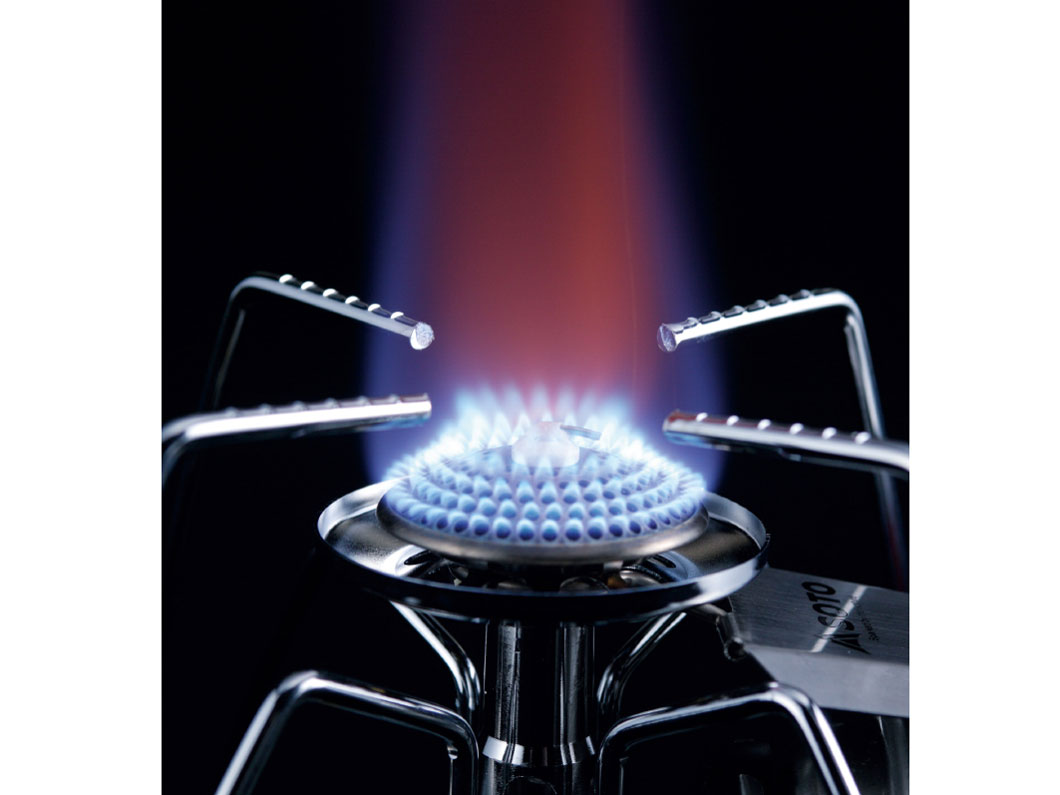 ���M�����[�^�[�X�g�[�u ST-310