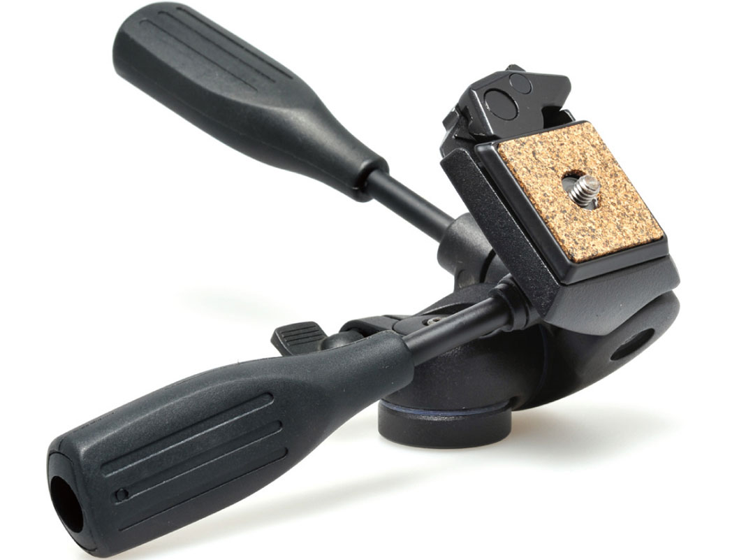 SH-715E �̐��i�摜