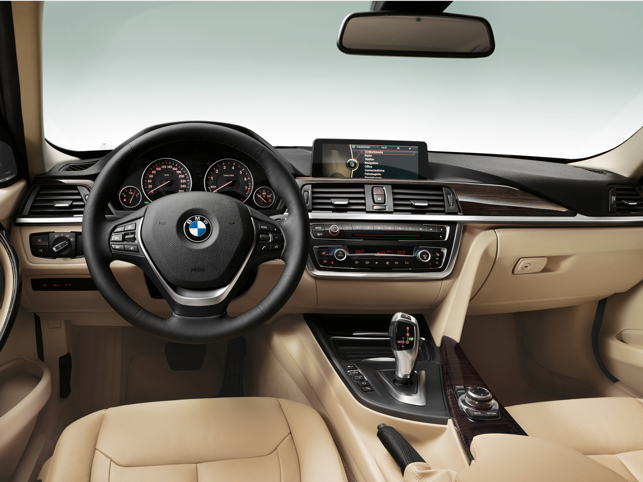 BMW 3シリーズ セダン 2012年モデル 328i Luxuryの価格・性能・装備