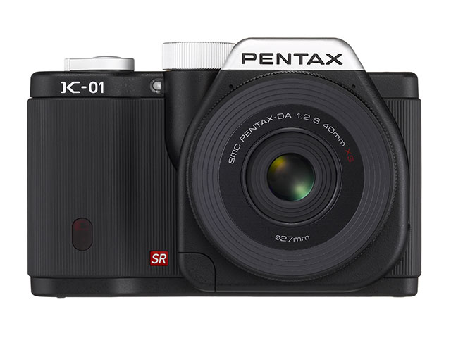 PENTAX ミラーレス一眼レフカメラ K-01 レンズキット 白/黒 美品 PENTAX K-01 レンズキット(W/B)｜PENTAX ミラーレス一眼カメラ K