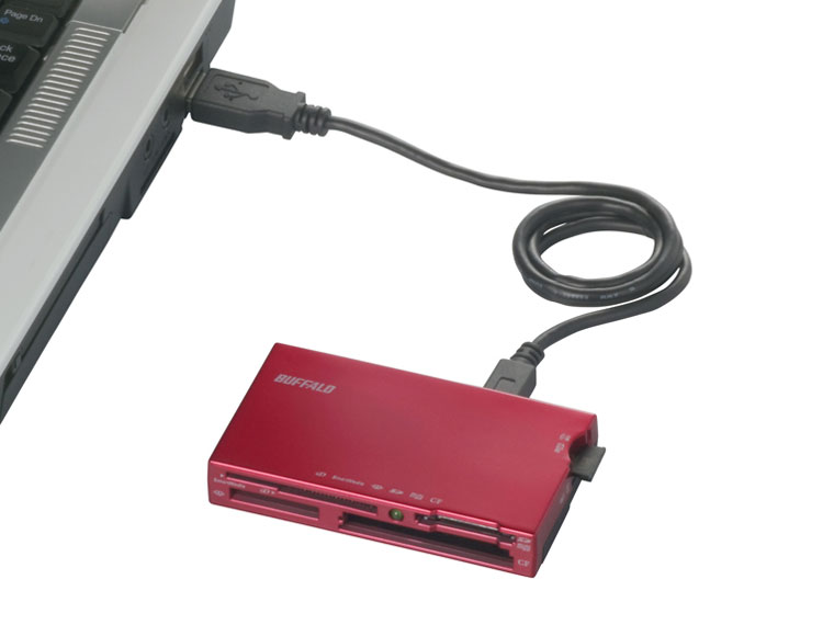 BSCR06U2RD [USB 58in1 ���b�h]