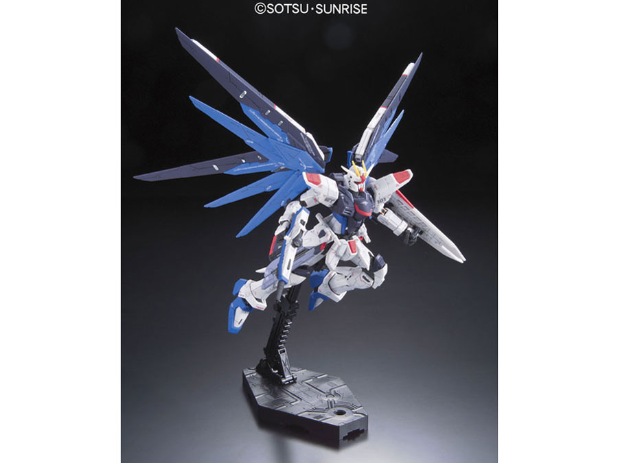 RG 1/144 �@����m�K���_��SEED �t���[�_���K���_��