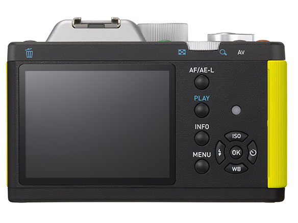 PENTAX K-01 �{�f�B [�u���b�N×�C�G���[]