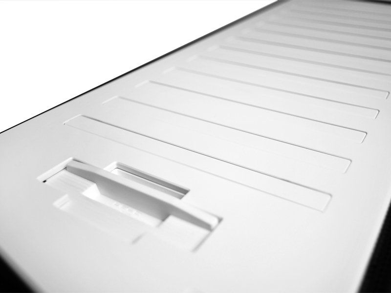 SWITCH 810 [�z���C�g]