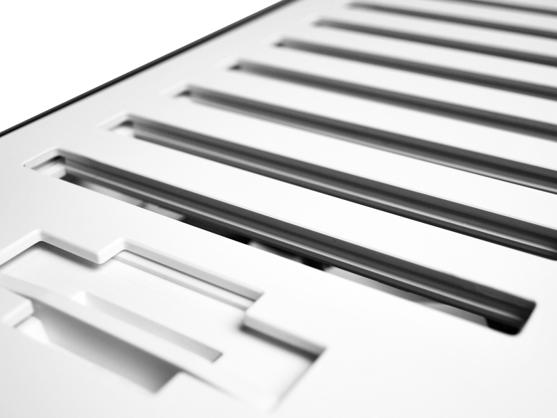 SWITCH 810 [�z���C�g]