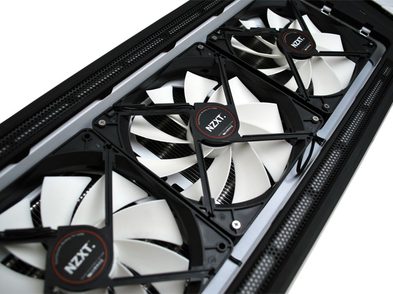 SWITCH 810 [�z���C�g]