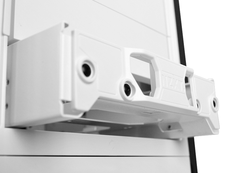 SWITCH 810 [�z���C�g]