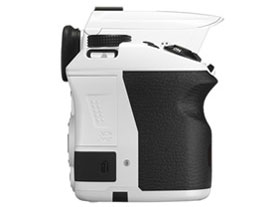 PENTAX K-30 �{�f�B [�N���X�^���z���C�g]