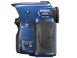 PENTAX K-30 �{�f�B [�N���X�^���u���[]