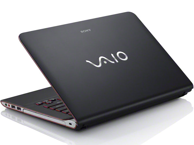 VAIO E�V���[�Y SVE14A19FJB [�u���b�N]