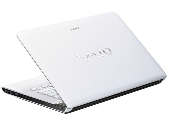 VAIO E�V���[�Y14 SVE1411AJ Celeron B840���ڃ��f�� [�z���C�g]