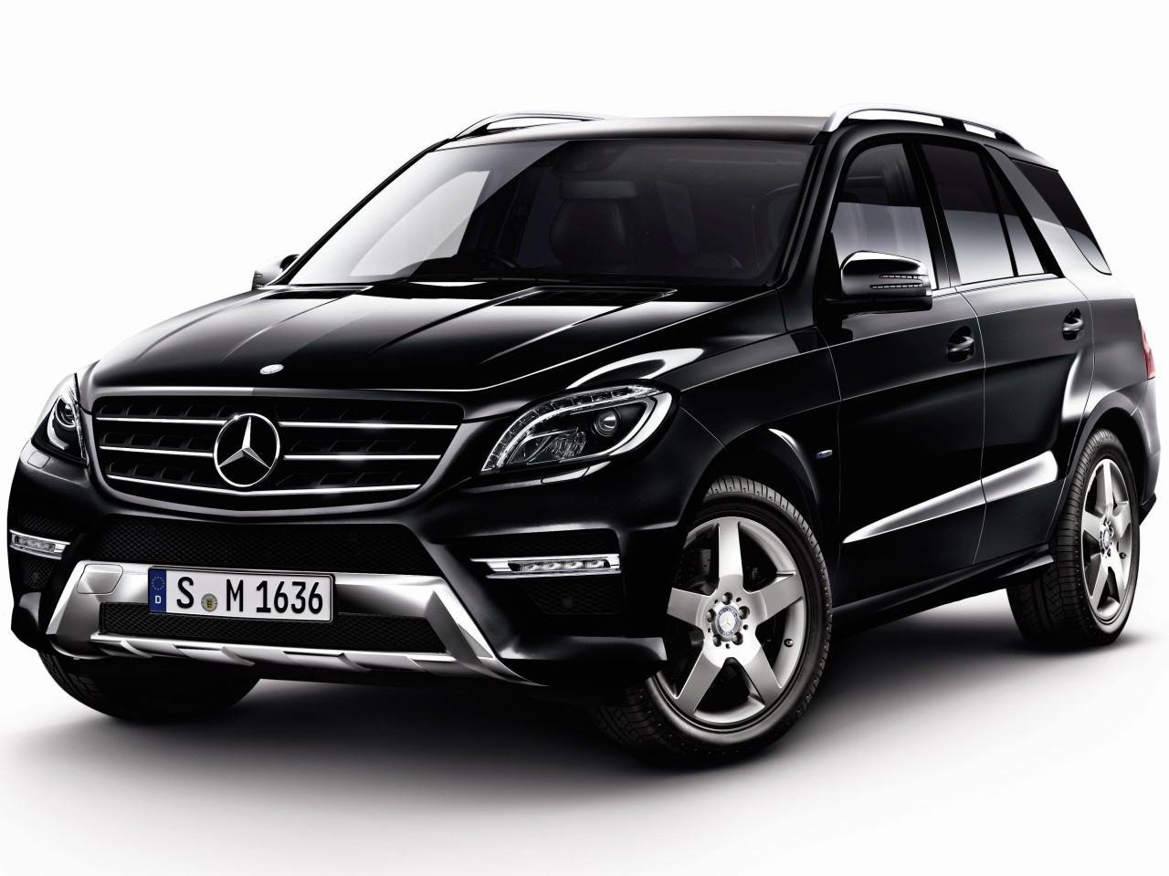 メルセデス・ベンツ Mクラス 2012年モデル ML350 BlueTEC 4MATICの価格