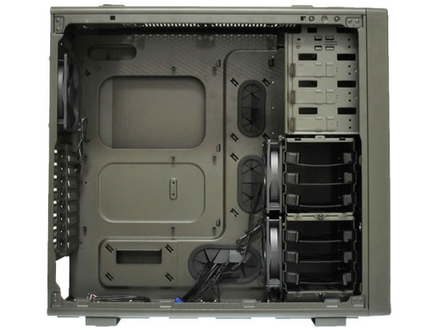 Vengeance C70 CC-9011018-WW [Military Green]