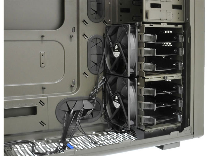 Vengeance C70 CC-9011018-WW [Military Green]