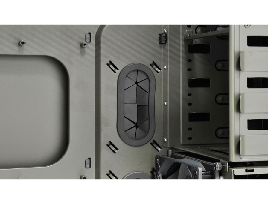 Vengeance C70 CC-9011018-WW [Military Green]