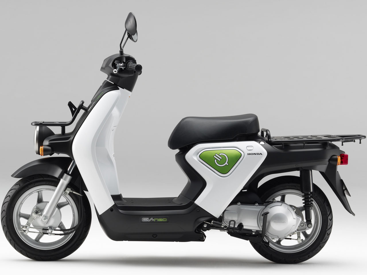 EV-neo PRO �̐��i�摜