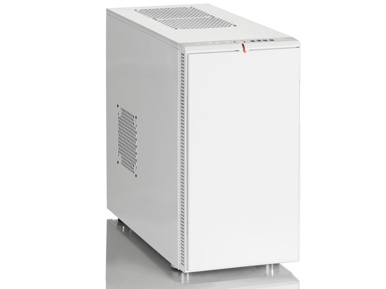 美品　Fractal Design Define R4 ミドルタワー　pcケース 静音と冷却を両立したスタイリッシュなミドルタワー「Define R4