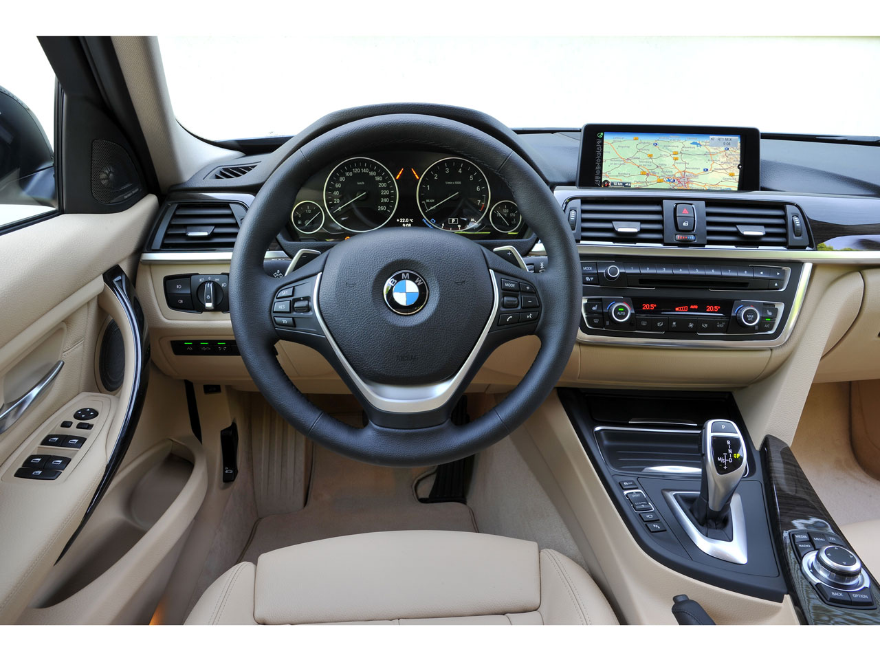 BMW 3シリーズ ツーリング 2012年モデル 318i Touring M Sport Edition  Shadowの価格・性能・装備・オプション（2019年1月1日発売）
