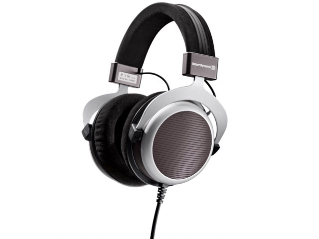 T 90 �̐��i�摜