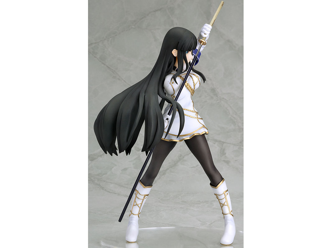 �M���J�O�� -�����B�̐^�e- ����