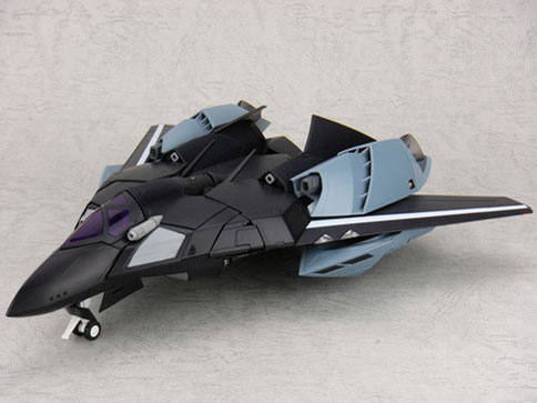 ��܂ƃ}�N���X�V���[�Y 1/60 ���S�ό` VF-17D with �X�[�p�[�p�b�N