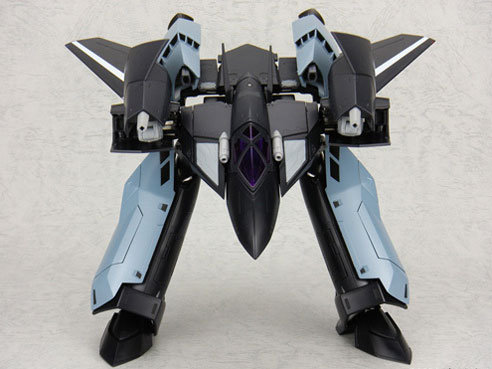 ��܂ƃ}�N���X�V���[�Y 1/60 ���S�ό` VF-17D with �X�[�p�[�p�b�N