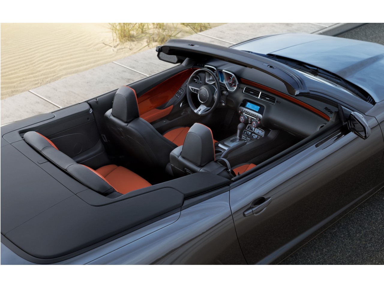 シボレー カマロ コンバーチブル 2009年モデル ベースグレードの価格