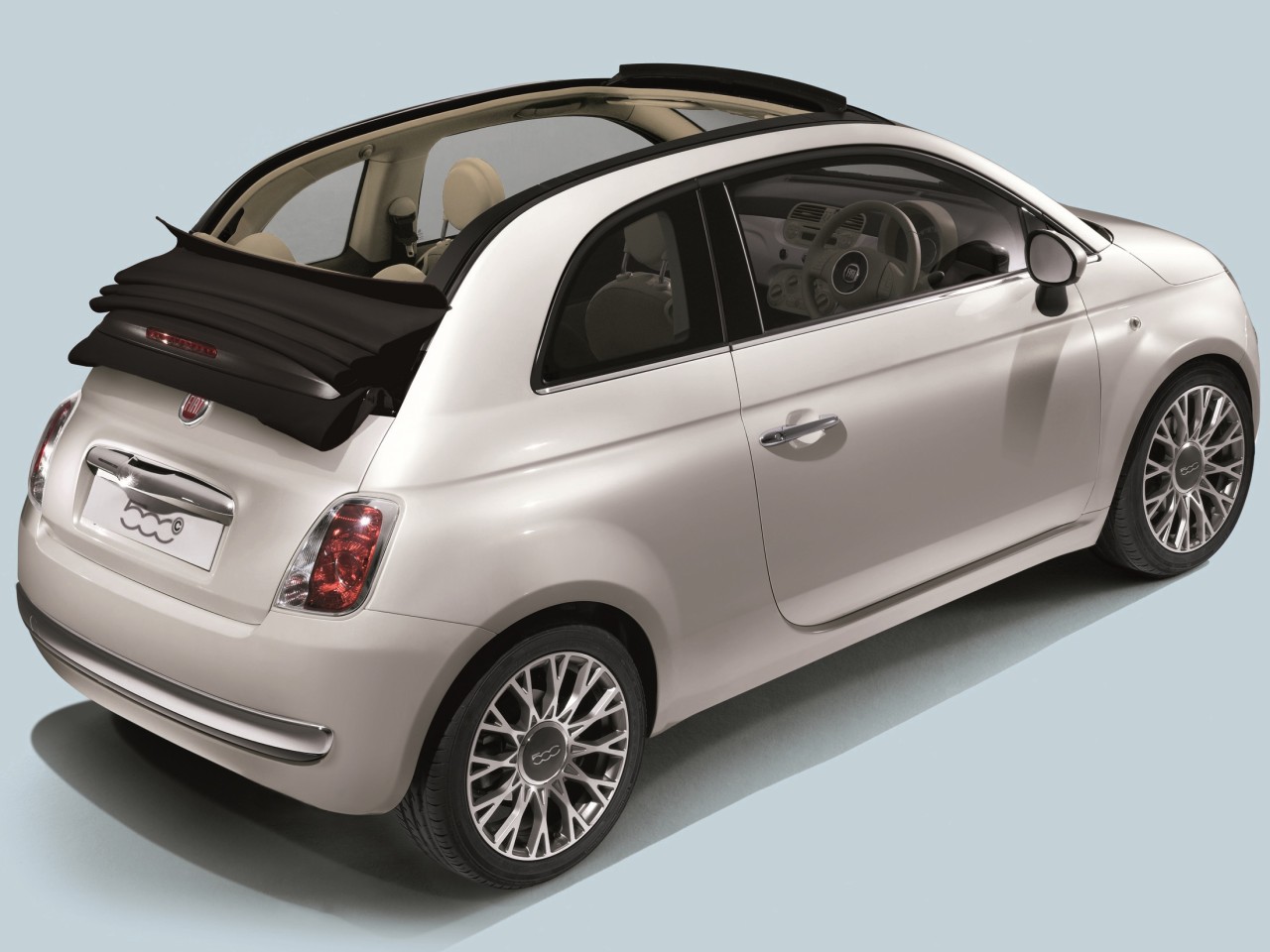 フィアット フィアット 500C 2009年モデル 500C Dolcevitaの価格・性能 ...