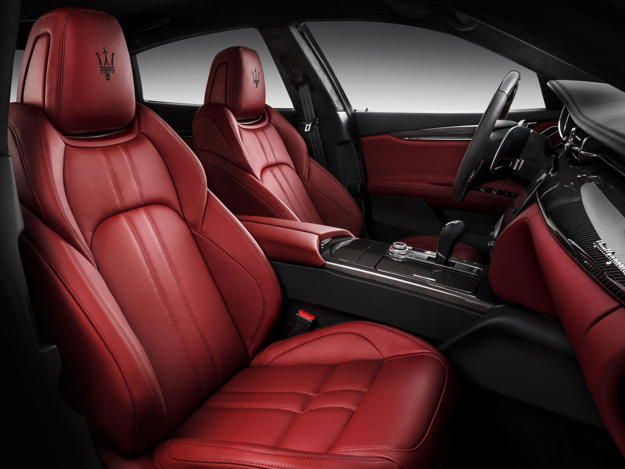 マセラティ クアトロポルテ 2013年モデル GT Sの価格・性能・装備 