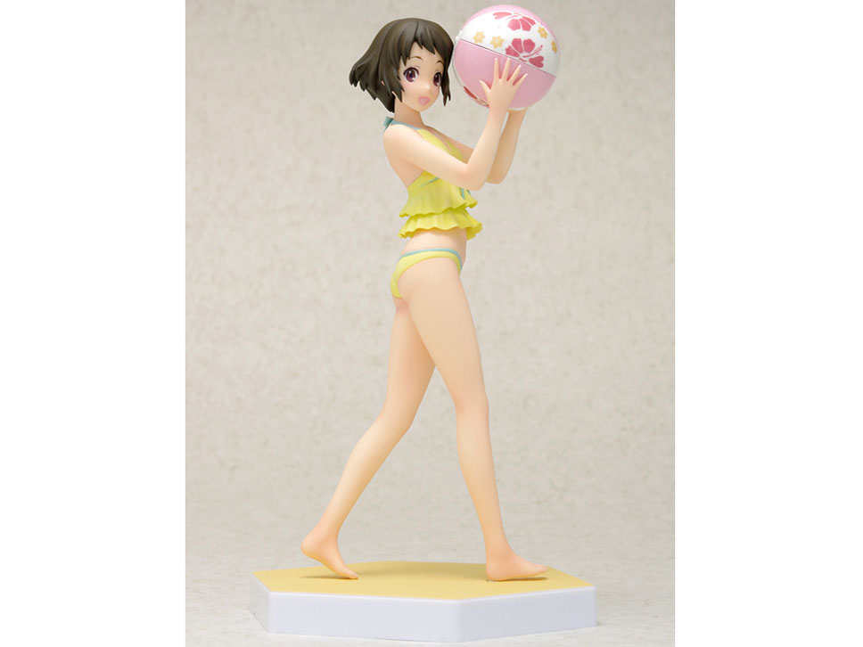 �r�[�`�N�C�[���Y �X�� �Ɍ������