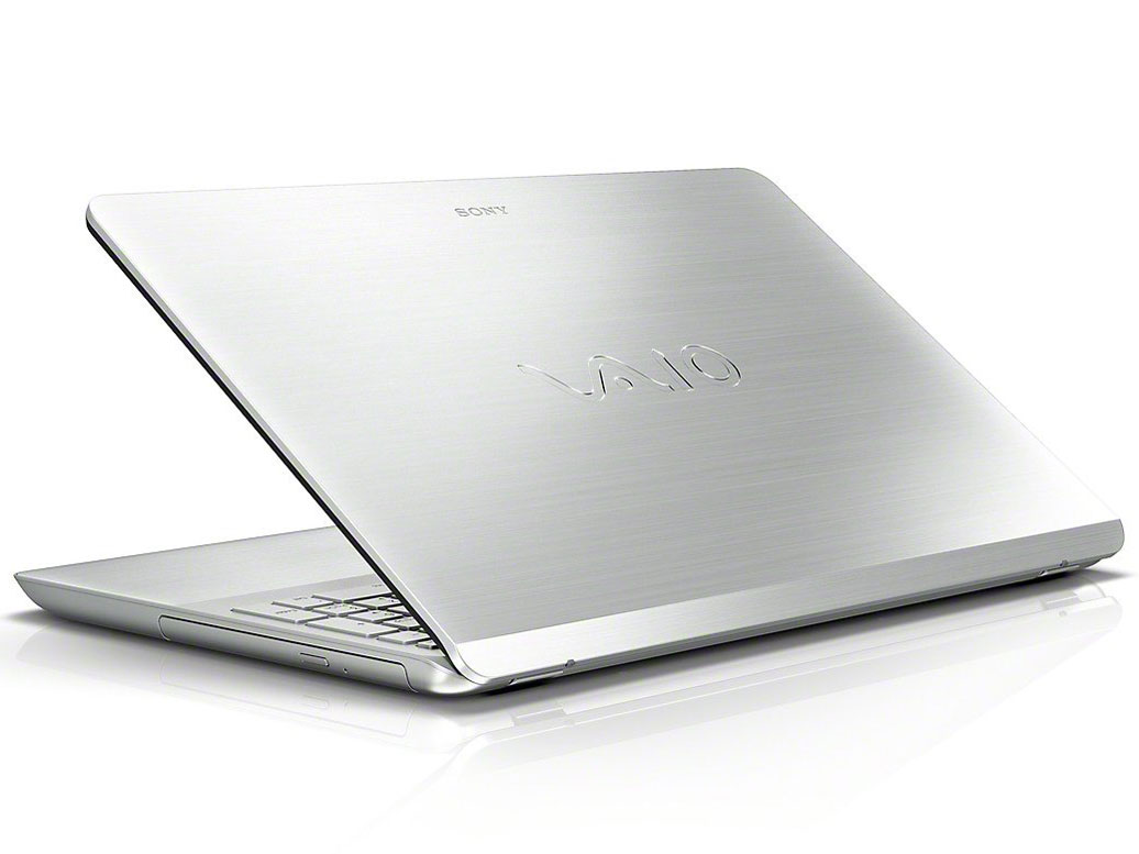 VAIO Fit 15 SVF15A1A1J Core i5/�^�b�`�p�l��/HDD1TB���ڃ��f�� [�V���o�[]