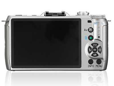 PENTAX Q7 �_�u���Y�[���L�b�g [�V���o�[]