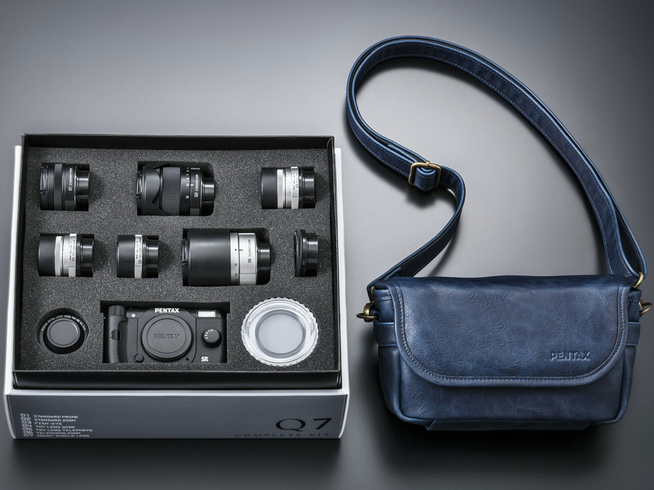 PENTAX Q7 �R���v���[�g�L�b�g �̐��i�摜