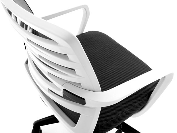 CP-05-BK White Cocoon [�z���C�g×�u���b�N]