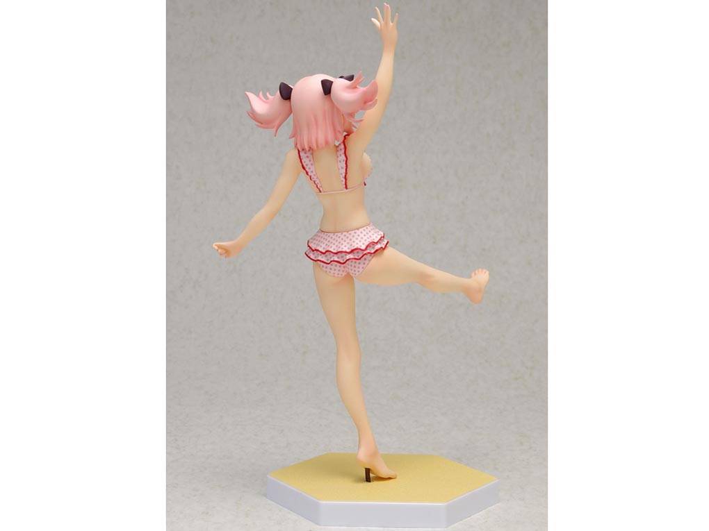 �r�[�`�N�C�[���Y �M���J�O�� �_��